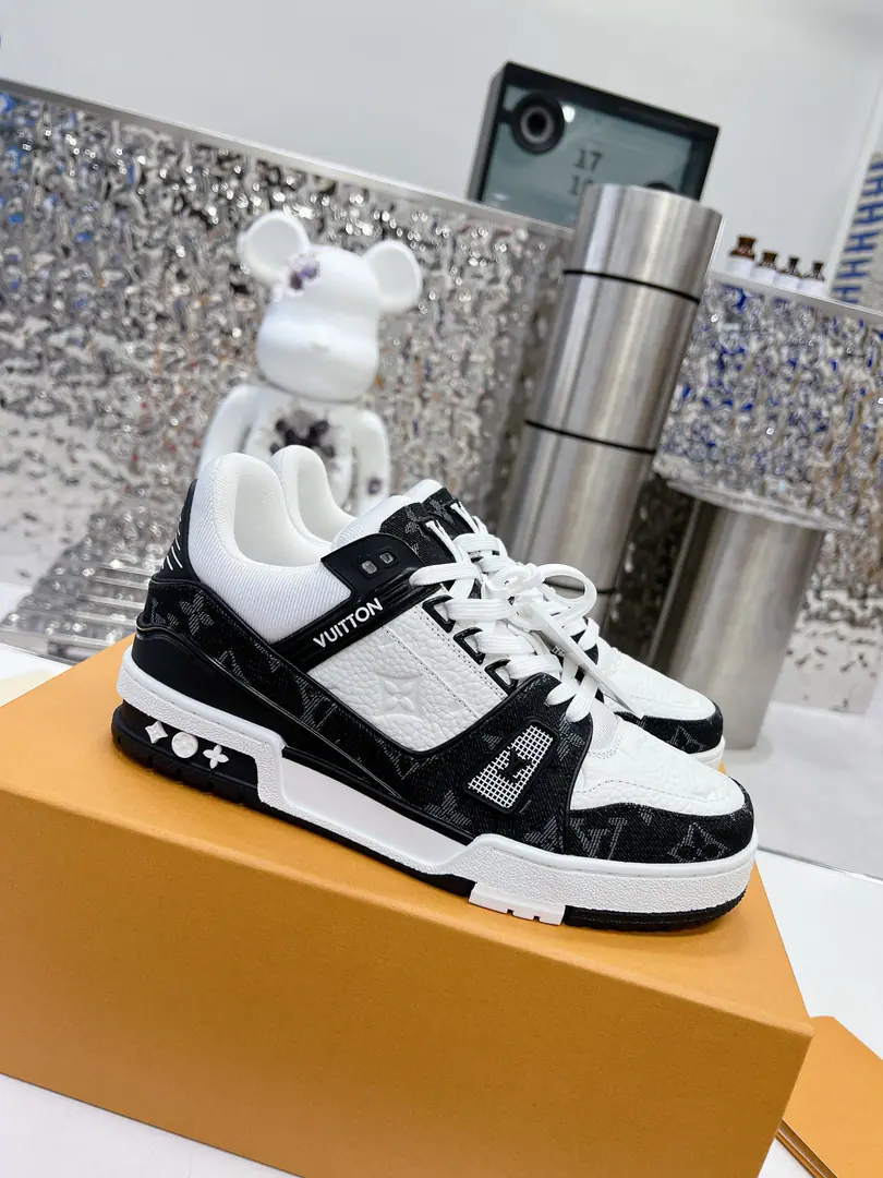LVTop Version 2023New paragraph Repurchase QualityLV～Louis Vuitton.Lv TRAINERBest sneakers ever., Donkeys are pushing the new stuff., The network limits the use of binary basketball shoes.！The Ko gang is buying the original.1:1Precision Recompense, The details are invincible., Good faith., Import customized original cattle skin, Original consistent package approach, Details are 100% restored., Customize custom originals as one-formingTPUOtsumi!, Different from other homes., It's not gonna work without the original.！ Men and women35-40 39-45（46I'll make sure I don't change it.）