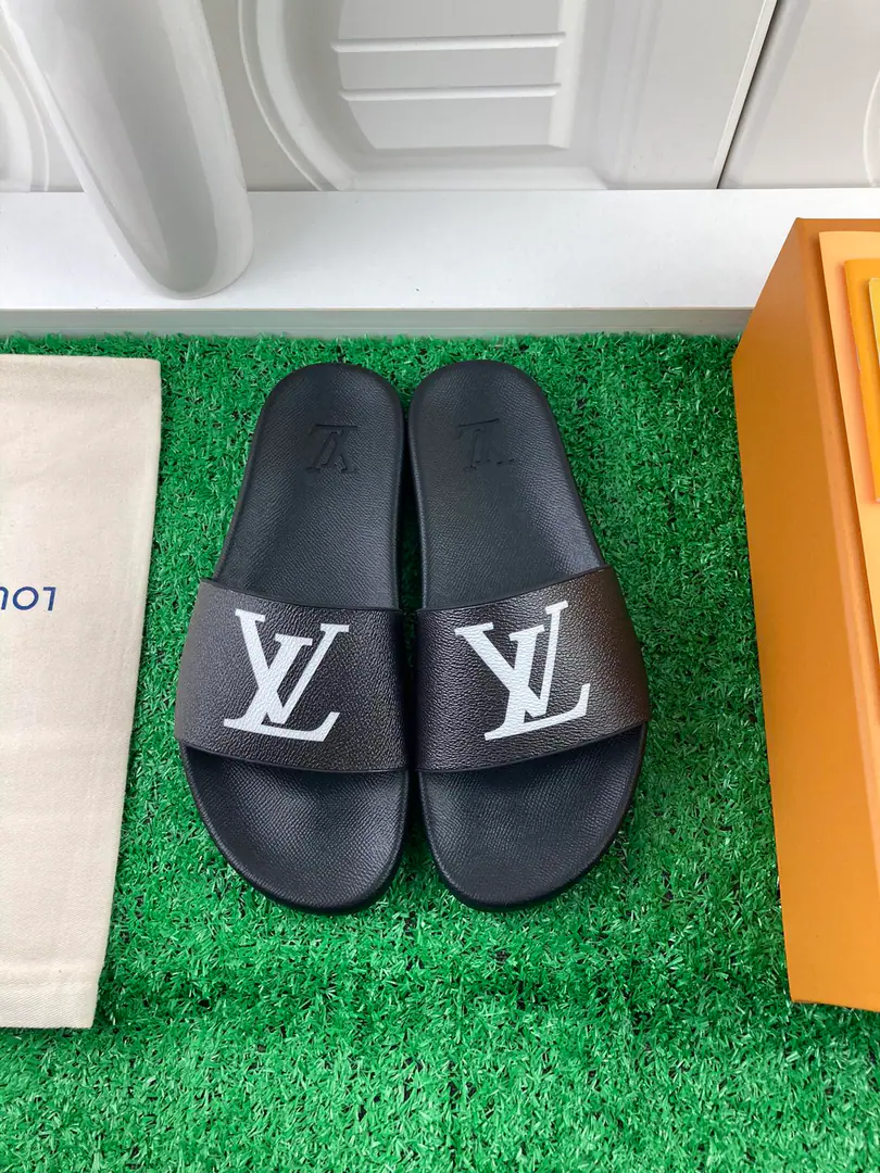 High Version LouⅰsⅤuⅰtton👫Couple money., Private model., Nice shoes. Size:35-45