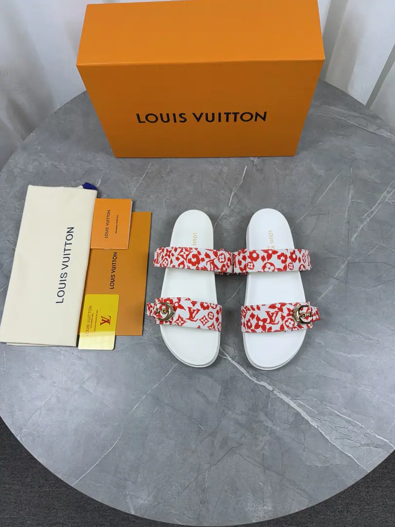 🌈LV | Louis Vuitton. ²⁰²³ 𝐬𝐬 🧡💚2026Spring and summer. Top Version‼️Original unamended The owner of the counter is making a new payment. Straw slippers New hardware.🆕 ❥Requisition level！It's a great sense of excellence.！A huge amount of money from domestic and international bloggers., Old and fashionable. The upper toe blew up.！The boss's push.★ ━━━━━ ЅᏇєєt ━━━━━ ▪️Shoe.: Original-made cow-coloured fabric ▪️Uchi.: Bulls. ▪️Otsumi!: Rubber high end base ▪️Shoes.: 35-46（46-45Custom without re-offer）Batch