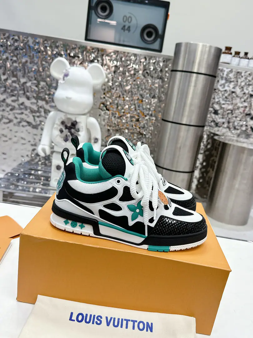 𝙇𝙑 2024/𝐒𝐒 𝐧𝐞𝐰 Louis Vuitton's skateboarding., LOUIS VUITTON TrainerNo doubt the most successful brand of luxury has been launched.SneakerOne., But the search's not stopping., LOUISVUITTONAnd I'll be there.2023The spring brings a new skateboard series.. The new series in the graph is back.90Age Chunky Skate ShoesThe shoes are all over the place., Leather and web-based shoe-making, The fat contour and the rough shoelaces are so hot., I'm expecting it to be like this.TrainerI'm just as good as I am.. ♪ And then I'll be back ♪ DIORShow me the skateboarding., Maybe next year.ChunkyThe wind will be stronger.. Size:Women35-40 Men39-46