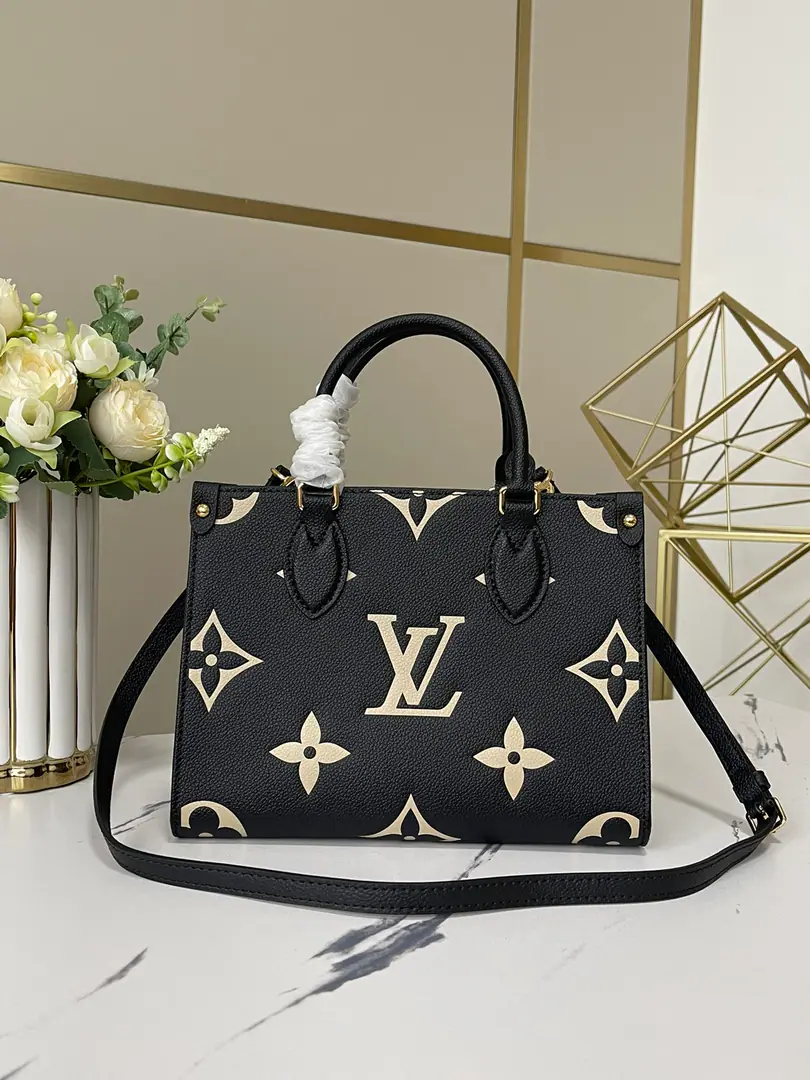 【Top First List It's so exclusive.】M45659 Onthego Small Tote Port 1968 The classics of the year. Sac Plat The bag is inspired. With pressurization. Giant Monogram Pattern Monogram Empreinte Miniature version of leather achievement Acceptable iPad Mini Waiting for day to day Flexible handles and adjustable shoulder belts have a rich back and back option size:25x19x11.5cm
