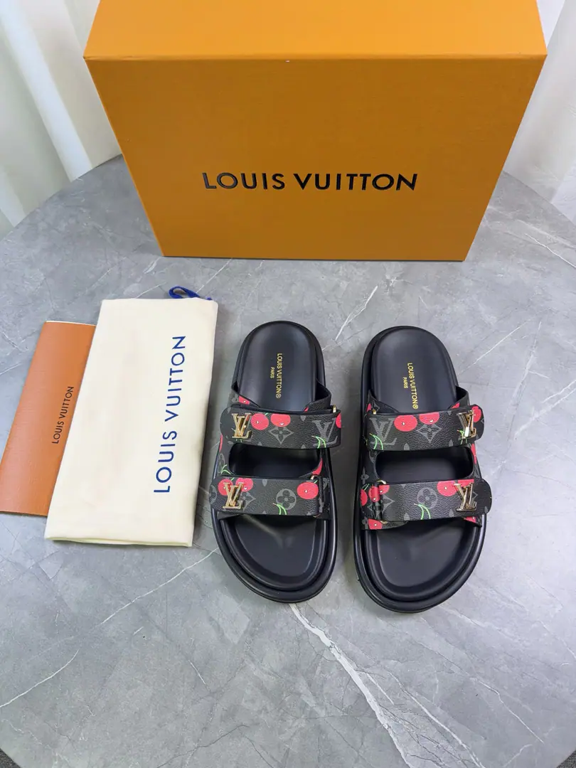 🌈LV | Louis Vuitton. ²⁰²³ 𝐬𝐬 🧡💚2026Spring and summer. Top Version‼️Original unamended The owner of the counter is making a new payment. Straw slippers New hardware.🆕 ❥Requisition level！It's a great sense of excellence.！A huge amount of money from domestic and international bloggers., Old and fashionable. The upper toe blew up.！The boss's push.★ ━━━━━ ЅᏇєєt ━━━━━ ▪️Shoe.: Original-made cow-coloured fabric ▪️Uchi.: Bulls. ▪️Otsumi!: Rubber high end base ▪️Shoes.: 35-46（46-45Custom without re-offer）Batch