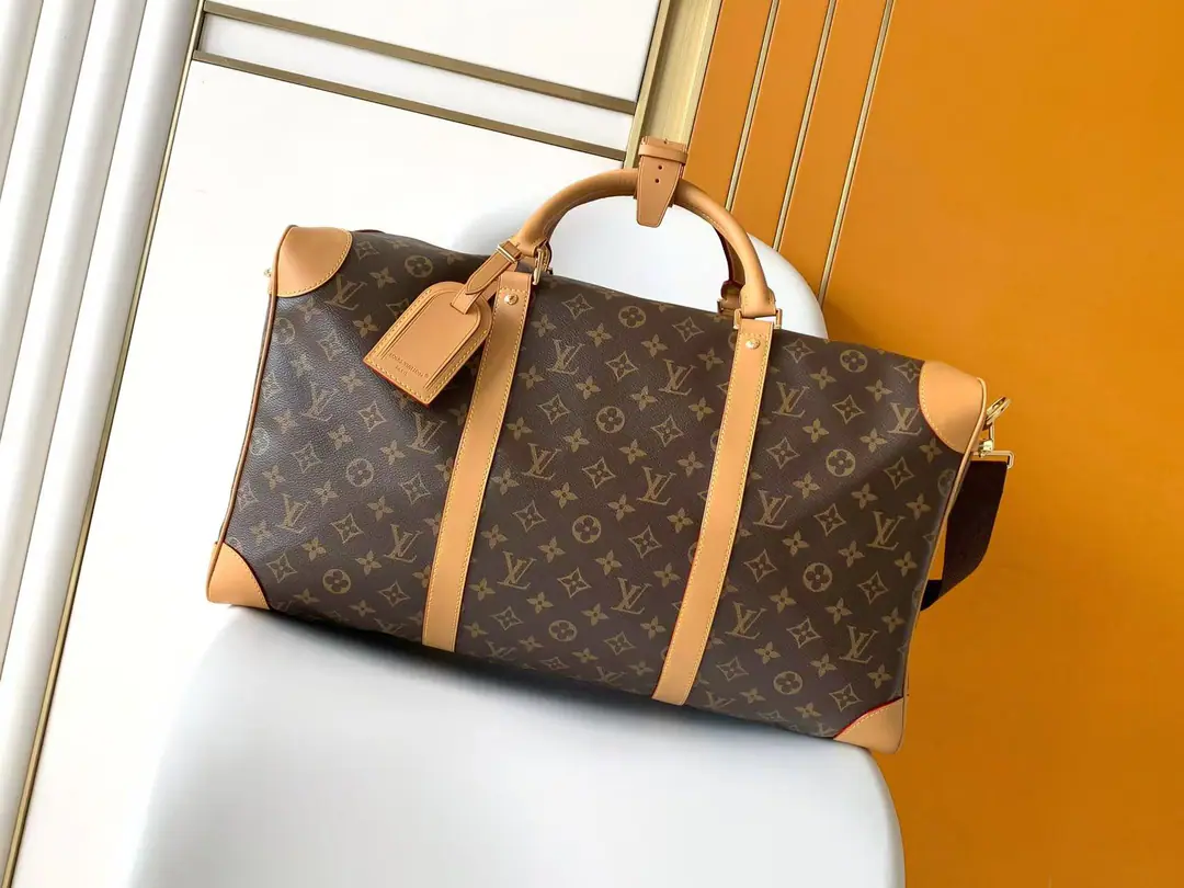 M2A Old flower. c01Dynamic chip paragraph Dandy Duffle 50 Use the handbag. Monogram Archive The canvas and leather edges are rectangled., To create a wide open mouth with zippers that extend to the side., Can not open message. The bag can be placed on the side of the pocket., And the insides echo each other.. 50 x 30 x 25 centimetres (Length x High x Kuan) Monogram Archive Tiled canvas. The leather side of the cow. Built liner Metal Double zipper. Hang on. Nameplate Harden the corner. Cotton pickup of the natcule bag The zipper bag. France, Made in Spain or Italy, or manufactured in the United States using imported materials Shoulder belt.: Disableable, Adjustable Hand handle.: Hand handle.