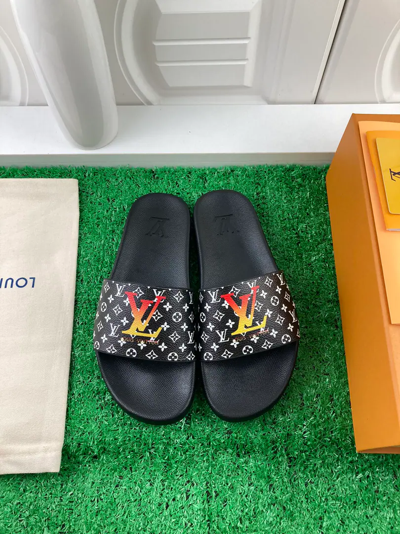 High Version LouⅰsⅤuⅰtton👫Couple money., Private model., Nice shoes. Size:35-45