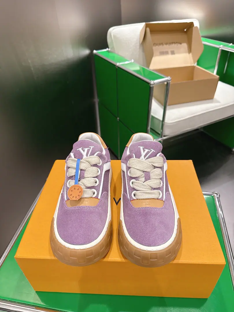 （k )LV Louis Vuitton.TILTED Sports shoes - Tetsu. Leisure shoes.‼️ IV Tilted I'll bring you a new shoe., Activation00The style of skateboarding., Add another standing option to the everyday pattern. Louis Vuitton. Monogram Patterns and Damier The classics of the glyphs.. A soft shape provides comfort to the feet., Don't make any more symphony with embroidery and the sculpturing.. Codes: 35-45