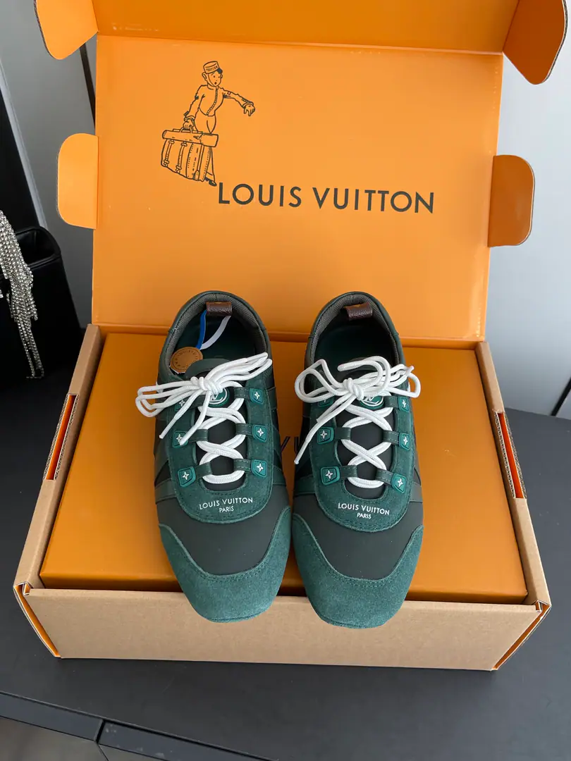 [Append+] 🏧𝐋𝐕Louis Vuitton's ass is a spring and summer.SneakerinaSeries Ballet sneakers. - Tetsu. Sneakerina Ballet wind shoes make flow lines with silky cow leather. The comfort of lightly shaped and sports shoes with ballet shoes. Side LV MarkingMonogram After the canvas, bring the details. Sacchetto Process and TPU The outside is a softer dress. Three pieces of accessories. Make it work. Fabulous. Original customized import of head-level cattle skin Uchi. The original customizes the original air network to be the foundation of the original. NoteTPUMaterial Codes: 35-41（40.41Do it.）
