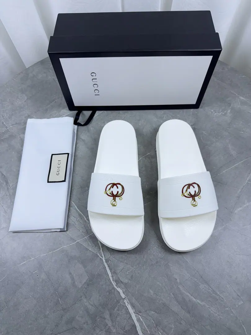 GucciGughu!2026Original of the new paragraph1.1Make a reservation., It's a superb quality., The classics of the cabinet., Original special materials. Female size35-42Men38-46Code, 46Do it.. Plant price Dollar.