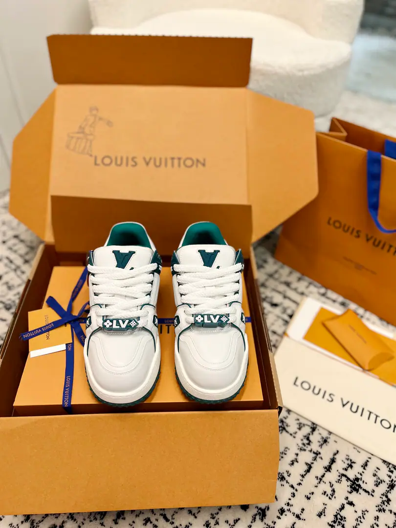 Requisition level Top-class stump.‼️The ceiling quality.〽️Configure sealed full purchase packages Free products♻️ 𝐋𝐨𝐮𝐢*𝐕𝐮𝐢𝐭𝐭𝐨#Donkeys. LV TARINECouple money. Leisure Sports shoes Skis. Original procurement development Make the goods. ParagraphLV Trainer The sneakers are chosen to use cattle leather to shape the face of the shoes., It takes hours of heart sewn to complete. The details are perfect.💯Absolute high grade. Fabulous.: Original customized head-level cattle skin Uchi.: The original is custom-made for airing the Internet. Otsumi!: Original Open-Screen Double ColourTPUGroup Bottom 𝐒𝐢𝐳𝐞:Female35-40/Men38-46(Women40Men38.45.46Custom without re-offer）