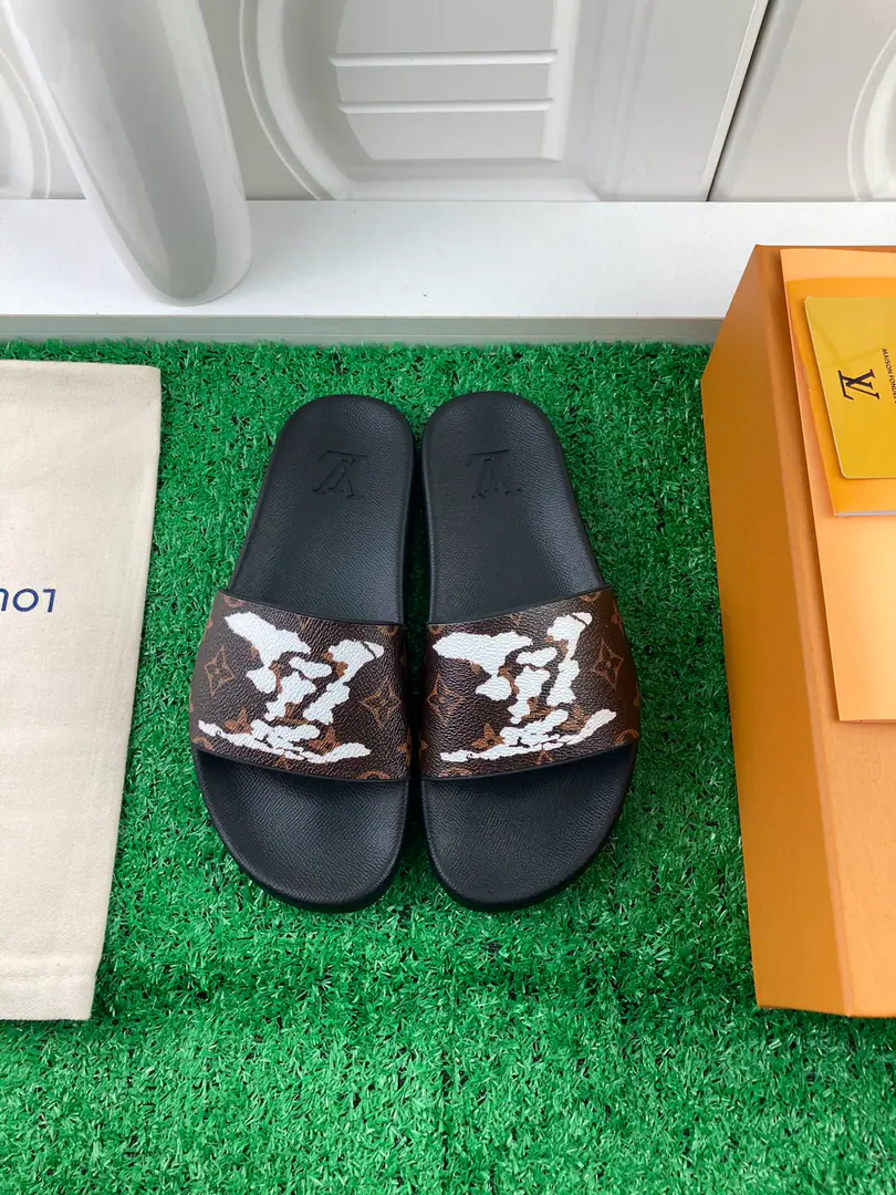 High Version LouⅰsⅤuⅰtton👫Couple money., Private model., Nice shoes. Size:35-45