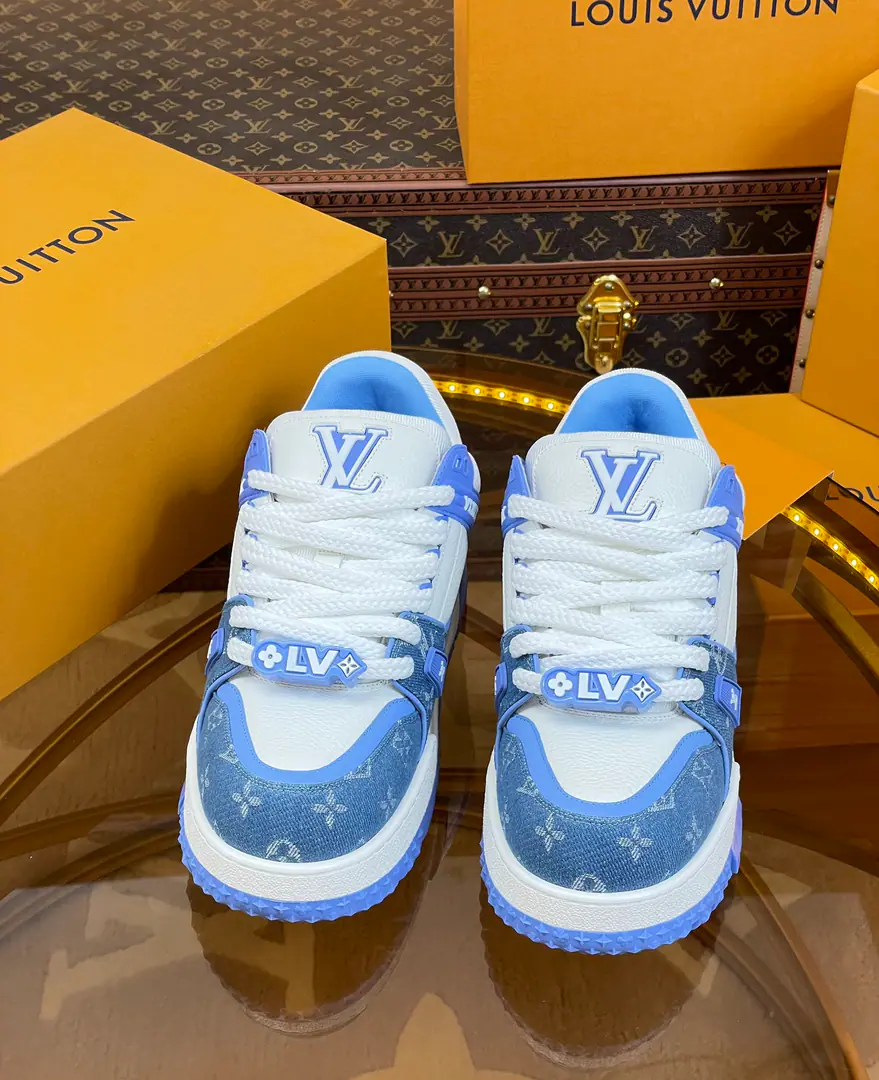 Current！Guangzhou top quality！Get out of the factory.！The top version of Louis Vuitton's donkey.LV TrainerA series of fat-drink shoes. Shoe-face original development Original OpenTPUOtsumi!, The texture is identical. Please be careful with the market traffic. size: 35-46