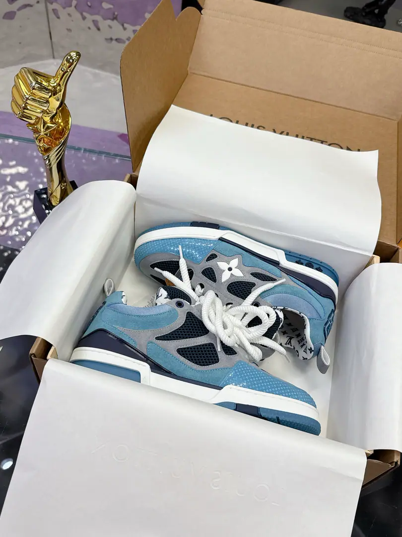 Plant 𝙇𝙑 𝟐𝟎𝟐5 𝐒𝐒 𝐧𝐞𝐰 Official Sync New Colour💗 Louis Vuitton's skateboarding., LOUIS VUITTON TrainerNo doubt the most successful brand of luxury has been launched.SneakerOne., But the search's not stopping., LOUISVUITTONAnd I'll be there.2025The spring brings a new skateboard series.. The new series in the graph is back.90Age Chunky Skate Shoes♪ I'm seeing ♪, Leather and web-based shoe-making, The fat contour and the rough shoelaces are so hot., I'm expecting it to be like this.TrainerI'm just as good as I am.. ♪ And then I'll be back ♪ DIORShow me the skateboarding., Maybe next year.ChunkyThe wind will be stronger.. 💎 LvBread Series LvBread Shoes Series😘 Couple money. Size:Women35-40 Men39-46