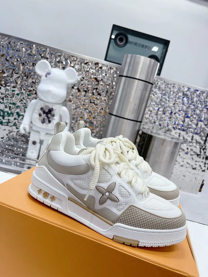 𝙇𝙑 𝟐𝟎𝟐𝟑/𝐒𝐒 𝐧𝐞𝐰 Louis Vuitton's skateboarding., LOUIS VUITTON TrainerNo doubt the most successful brand of luxury has been launched.SneakerOne., But the search's not stopping., LOUISVUITTONAnd I'll be there.2023The spring brings a new skateboard series.. The new series in the graph is back.90Age Chunky Skate Shoes♪ I'm seeing ♪, Leather and web-based shoe-making, The fat contour and the rough shoelaces are so hot., I'm expecting it to be like this.TrainerI'm just as good as I am.. ♪ And then I'll be back ♪ DIORShow me the skateboarding., Maybe next year.ChunkyThe wind will be stronger.. Size:Women35-40 Men39-46
