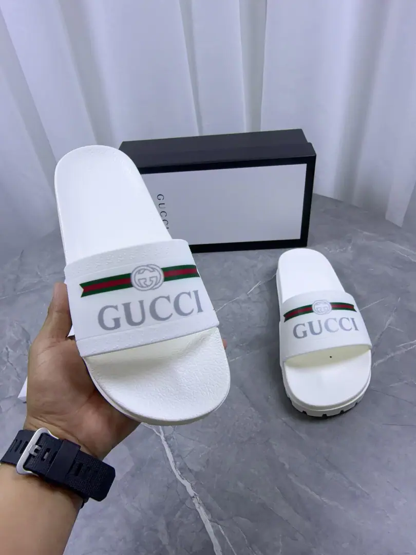 GucciGughu!2026Original of the new paragraph1.1Make a reservation., It's a superb quality., The classics of the cabinet., Original special materials. Female size35-42Men38-46Code, 46Do it.. Plant price Dollar.