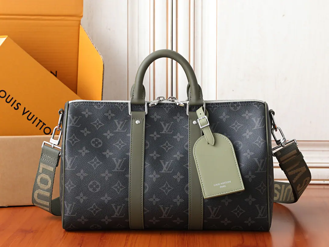 【 C01Dynamic chip】Top First List, Development of the original M28639✨‼️Paragraph Keepall Bandoulière 35 Use the handbag. Monogram Eclipse The canvas., To create color contrasts with dark leather belts and top handles, A match to a name plate.. Proper storage of daily requirements for fabric lined and sufficient internal space. 34 x 21 x 16CM (Length x High x Kuan) Monogram Eclipse Tiled canvas. The leather side of the cow. Built liner Copper metal pieces - We're going to pull the chain. Main Layer Detachable leather nameplate Inline bag Shoulder belt.: Disableable, Adjustable Half a band.: 43.0 centimetres Half a length of the belt can be moved.: 65.0 centimetres Hand handle.: Hand handle.