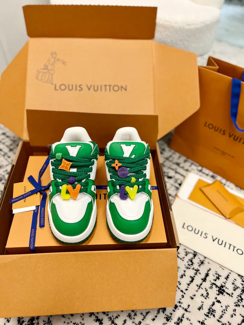 Requisition level Top-class stump.‼️The ceiling quality.〽️Configure sealed full purchase packages Free products♻️ 𝐋𝐨𝐮𝐢*𝐕𝐮𝐢𝐭𝐭𝐨#Donkeys. LV TARINECouple money. Leisure Sports shoes Skis. Original procurement development Make the goods. ParagraphLV Trainer The sneakers are chosen to use cattle leather to shape the face of the shoes., It takes hours of heart sewn to complete. The details are perfect.💯Absolute high grade. Fabulous.: Original customized head-level cattle skin Uchi.: The original is custom-made for airing the Internet. Otsumi!: Original Open-Screen Double ColourTPUGroup Bottom 𝐒𝐢𝐳𝐞:Female35-40/Men38-46(Women40Men38.45.46Custom without re-offer）