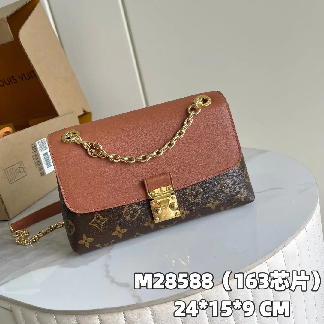 【 C01 Chip version】 Internal pricesP Paragraph: M28588, Original List Enhancement💪【I'm taking a background picture.】This paragraph is subject to2019YearGeorgesThe bag's inspired., This version.MadeleineUpdates the smooth gold-faced slide chain. It's marked by the signs.MonogramThe canvass mix with the eternal black leather., And decorated.LV CircleThe hanger., It's a gem effect.. This modern style can be slashed or stomped on the shoulder., There's a zipper pocket inside.. Dimensions: 24*15*9（LongxHighxKuan）M28588Brown., M28424Black