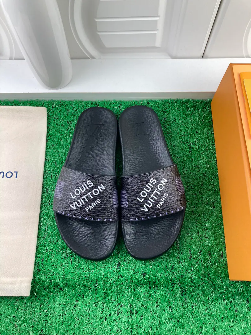 High Version LouⅰsⅤuⅰtton👫Couple money., Private model., Nice shoes. Size:35-45