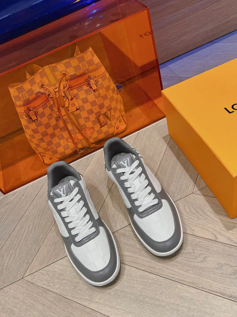 🐼 Men LV Autumn and winter money. Checkboard Bar LargelogoStamps Skins of colored cattle. High-end Men Series Appendible packaging39-44(45I'll make sure I don't change it.)
