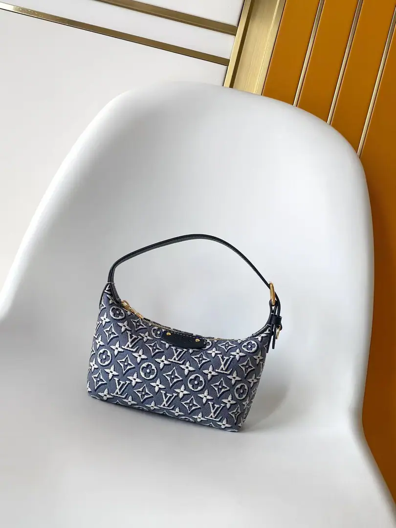 Developments hills pochette Armor your bags.】m82949（Blue cowboy.）18.5cm M27509Old flower. M28250Blue M29879White cowboy. M2A Blue cowboy.