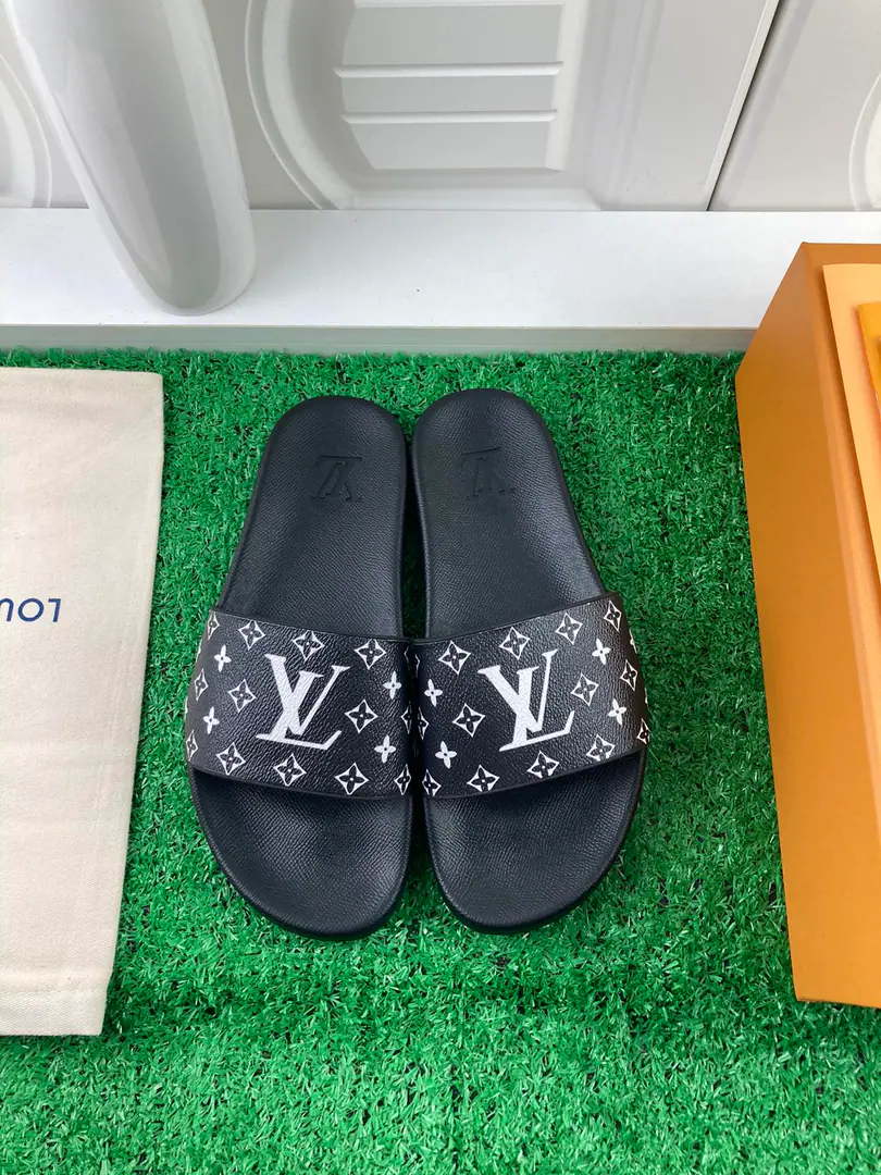 High Version LouⅰsⅤuⅰtton👫Couple money., Private model., Nice shoes. Size:35-45