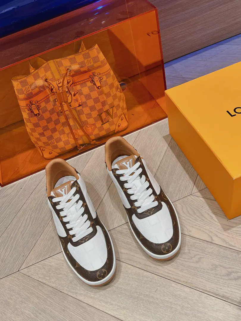 🐼 Men LV Autumn and winter money. Checkboard Bar LargelogoStamps Skins of colored cattle. High-end Men Series Appendible packaging39-44(45I'll make sure I don't change it.)