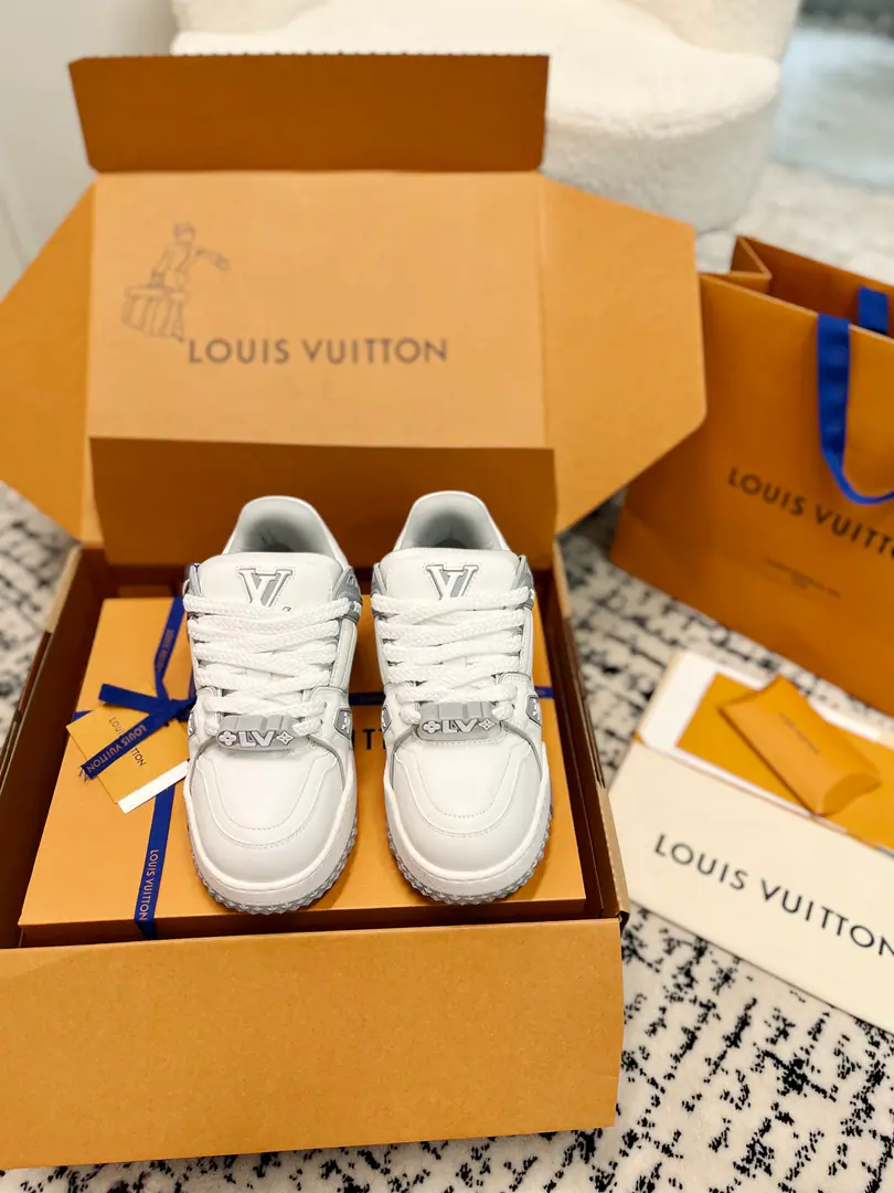 Requisition level Top-class stump.‼️The ceiling quality.〽️Configure sealed full purchase packages Free products♻️ 𝐋𝐨𝐮𝐢*𝐕𝐮𝐢𝐭𝐭𝐨#Donkeys. LV TARINECouple money. Leisure Sports shoes Skis. Original procurement development Make the goods. ParagraphLV Trainer The sneakers are chosen to use cattle leather to shape the face of the shoes., It takes hours of heart sewn to complete. The details are perfect.💯Absolute high grade. Fabulous.: Original customized head-level cattle skin Uchi.: The original is custom-made for airing the Internet. Otsumi!: Original Open-Screen Double ColourTPUGroup Bottom 𝐒𝐢𝐳𝐞:Female35-40/Men38-46(Women40Men38.45.46Custom without re-offer）