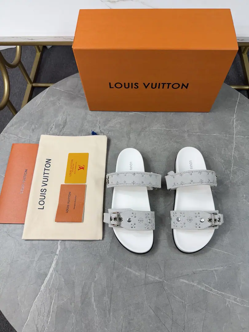 🌈LV | Louis Vuitton. ²⁰²³ 𝐬𝐬 🧡💚2026Spring and summer. Top Version‼️Original unamended The owner of the counter is making a new payment. Straw slippers New hardware.🆕 ❥Requisition level！It's a great sense of excellence.！A huge amount of money from domestic and international bloggers., Old and fashionable. The upper toe blew up.！The boss's push.★ ━━━━━ ЅᏇєєt ━━━━━ ▪️Shoe.: Original-made cow-coloured fabric ▪️Uchi.: Bulls. ▪️Otsumi!: Rubber high end base ▪️Shoes.: 35-46（46-45Custom without re-offer）Batch