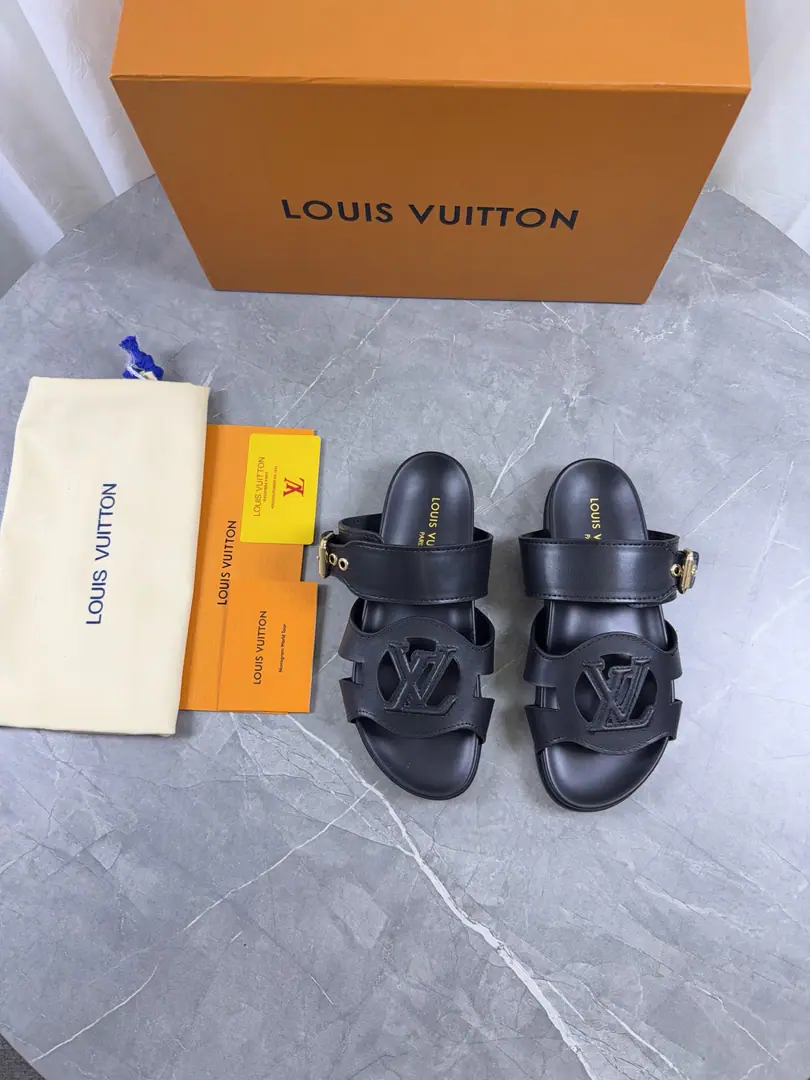 🌈LV | Louis Vuitton. ²⁰²³ 𝐬𝐬 🧡💚2026Spring and summer. Top Version‼️Original unamended The owner of the counter is making a new payment. Straw slippers New hardware.🆕 ❥Requisition level！It's a great sense of excellence.！A huge amount of money from domestic and international bloggers., Old and fashionable. The upper toe blew up.！The boss's push.★ ━━━━━ ЅᏇєєt ━━━━━ ▪️Shoe.: Original-made cow-coloured fabric ▪️Uchi.: Bulls. ▪️Otsumi!: Rubber high end base ▪️Shoes.: 35-46（46-45Custom without re-offer）Batch