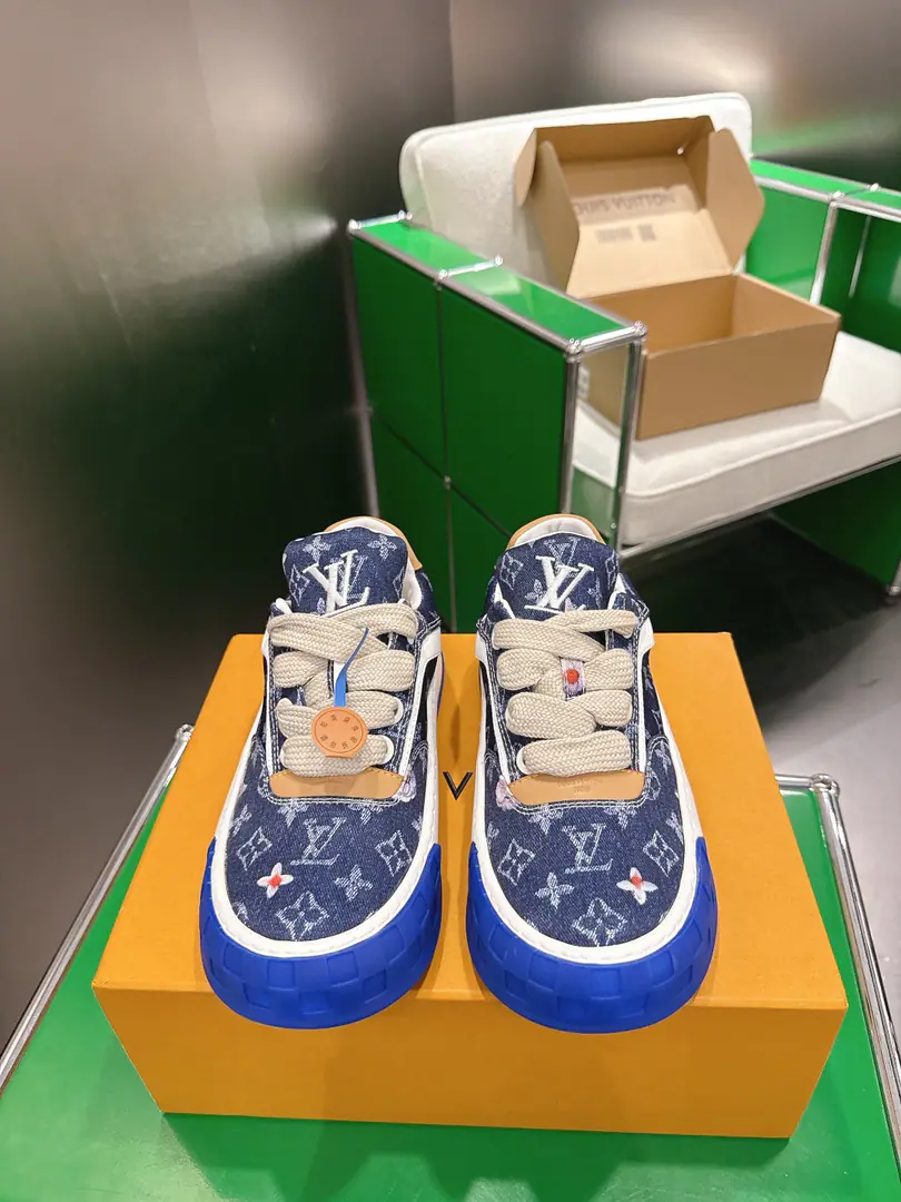 （k )LV Louis Vuitton.TILTED Sports shoes - Tetsu. Leisure shoes.‼️ IV Tilted I'll bring you a new shoe., Activation00The style of skateboarding., Add another standing option to the everyday pattern. Louis Vuitton. Monogram Patterns and Damier The classics of the glyphs.. A soft shape provides comfort to the feet., Don't make any more symphony with embroidery and the sculpturing.. Codes: 35-45