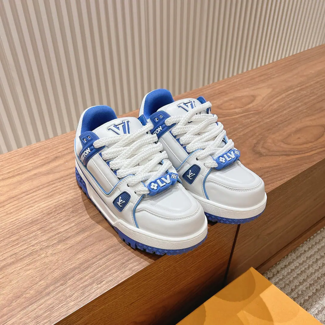 LV 2024New paragraphTrainerFattie Louis Vuitton. Six months of the original version of the dissolution., DIYSlips, sneakers. Cute fat.trainer, To buy the style with your eyes closed., Break a single change in color, You're younger and fatter.trainerOr a Fester Shoes., The Queen of the House of Lords is a man of the past., But the most classic fatty shoes., The classic color., High-end atmosphere upgrade Every color is great.！The original open-cut, cute button., The original is exactly the same material for work detail. All kinds of skin.TPU Brush Super-complicatedTPUOriginal Base, Original Packaging Coded female35-40 Men39-44 Top