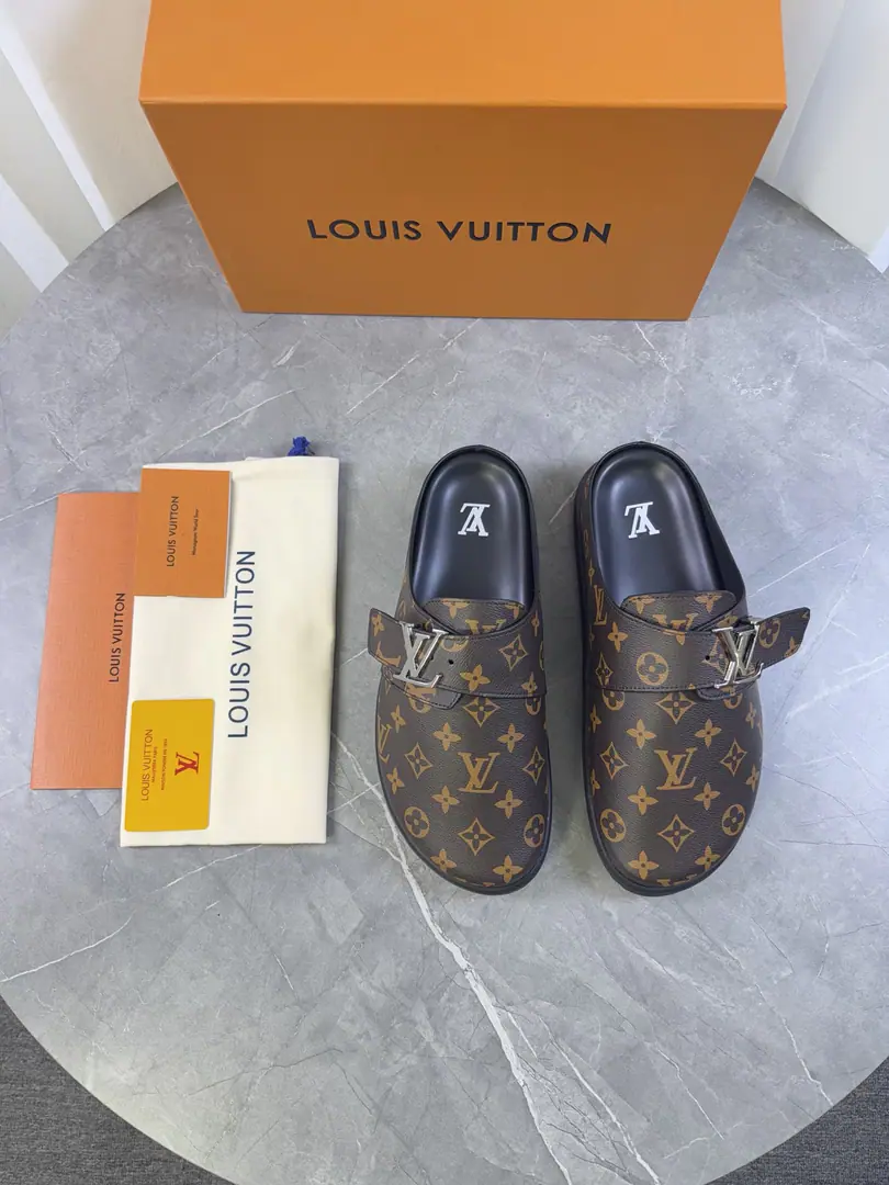 👱 Series slippers Half bag tow. louisvuitt…on fw. new arrival～ L…v aspen Water table slippers LHome.2026Spring-Hippaken slippers.🆕New Classicmonogram Bulb material from the bottom, The thicker floor is full of comfort.💯 Full gain.💯 The inside sheep. size 38-46（45 46No re-election.）