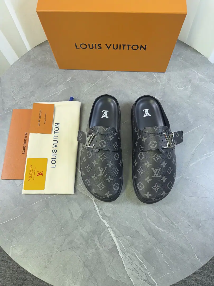 👱 Series slippers Half bag tow. louisvuitt…on fw. new arrival～ L…v aspen Water table slippers LHome.2026Spring-Hippaken slippers.🆕New Classicmonogram Bulb material from the bottom, The thicker floor is full of comfort.💯 Full gain.💯 The inside sheep. size 38-46（45 46No re-election.）