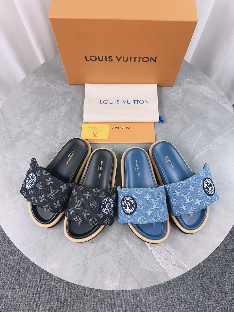 🌈LV | Louis Vuitton. ²⁰²³ 𝐬𝐬 🧡💚2024Spring and summer. Top Version‼️Original unamended The owner of the counter is making a new payment. Straw slippers New hardware.🆕 ❥Requisition level！It's a great sense of excellence.！A huge amount of money from domestic and international bloggers., Old and fashionable. The upper toe blew up.！The boss's push.★ ━━━━━ ЅᏇєєt ━━━━━ ▪️Shoe.: Original-made cow-coloured fabric ▪️Uchi.: Bulls. ▪️Otsumi!: Rubber high end base ▪️Shoes.: 35-47（46-47Custom without re-offer）Batch