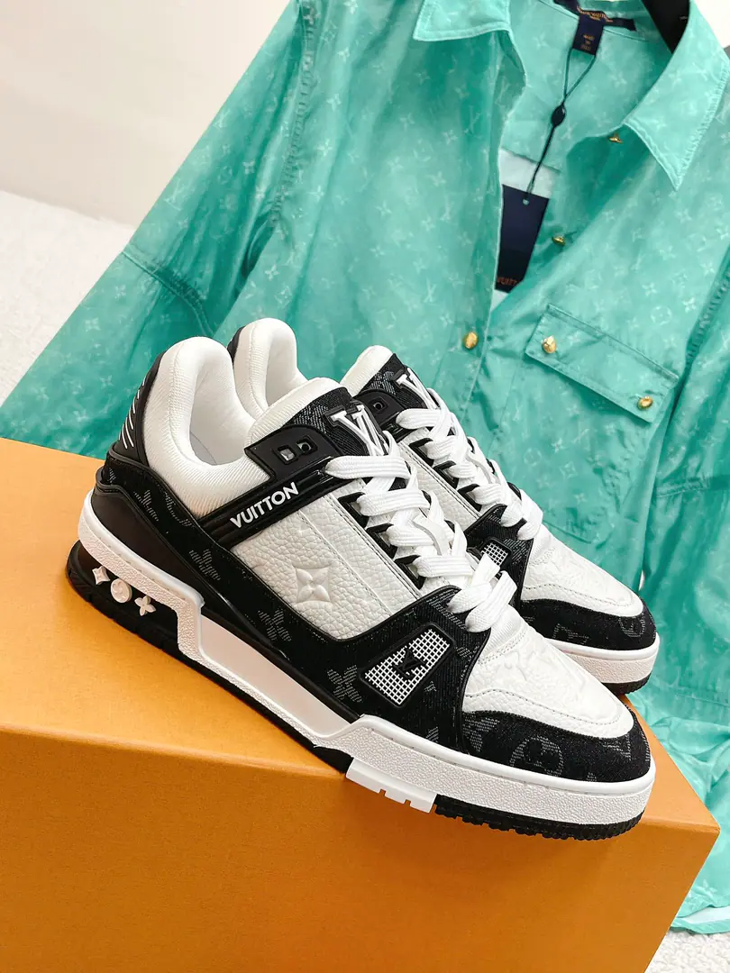 Top Couple money. Classic donkey. LVTrainer PVC Sports shoeboard shoe series High-end atmosphere upgrade Every color is great.！ The original is exactly the same material for work detail. VariousTPU The skin is super complicated. TPUOriginal Base Original Packaging Coded female35-40 Men39-45