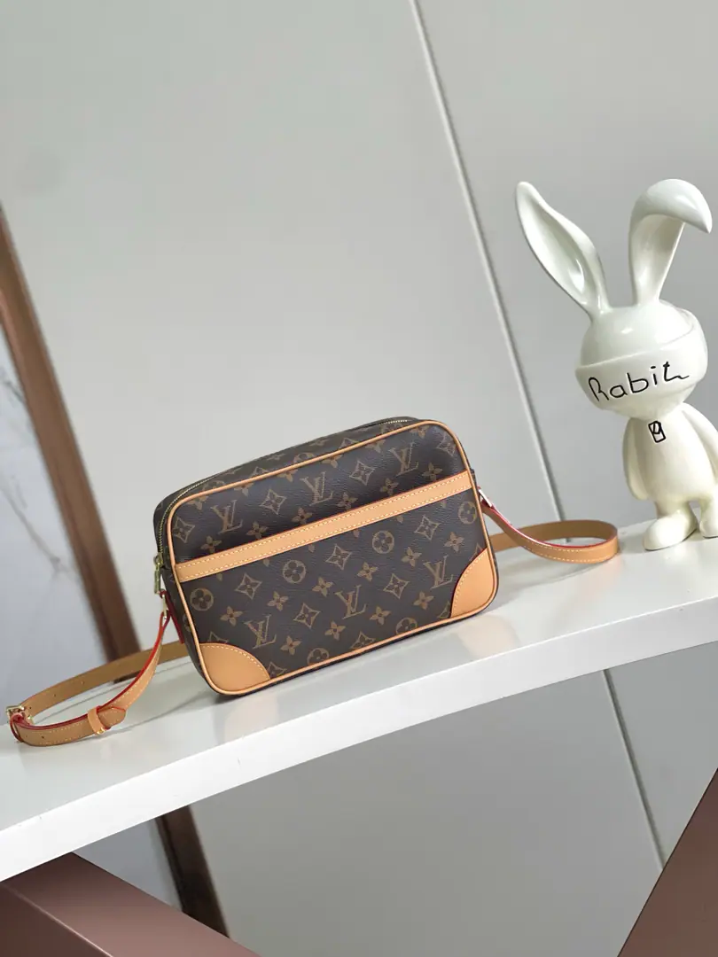 【Outside Haiwon‬Single A home of the truth.‬Shoot.】M51274Big number. VintageMiddle-Class Camera Pack, Slanting bag, General, Classic.Monogram The canvas is on the side of yellow., Steady atmosphere., An outside pocket., Inline zipper side pocket, The adjustable shoulder belt is freely switched at any time., Adequate daily capacity for use！ Dimensions: Big number.27*17*7