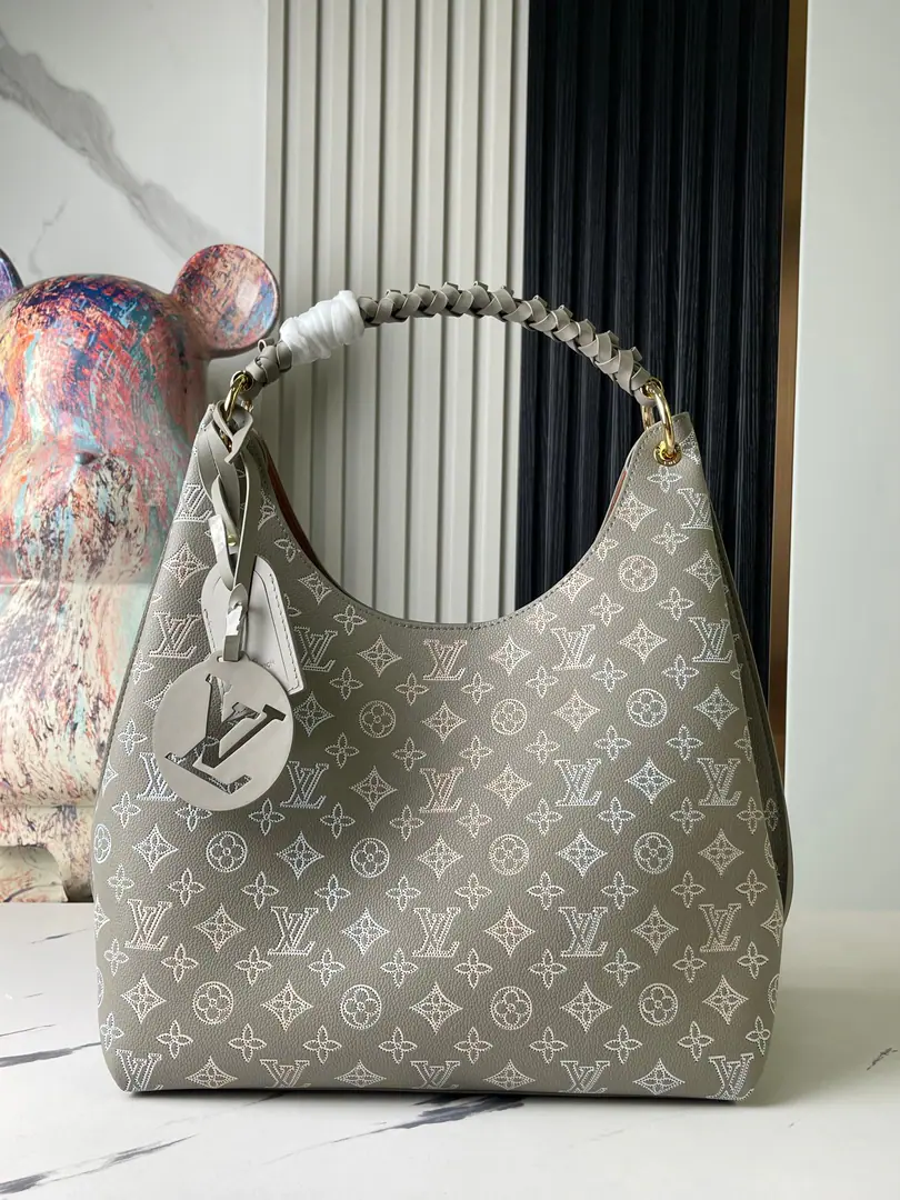 【Top First List It's so exclusive.】M23396 M53188 m21299The black and white print is a package that is imported with particles.TaurillonIt's made of cow skin.！The contours of its fashion are so young., Full skin sculpted wrists, gradually silk-printed shopping bags, double-plated lady bag.oo[Shake hands.][Shake hands.]It's a nice slant on your shoulder., 53188, Super-size shiny, copper.LVLock the seal., Add a forward breath.. Dimensions: 35x40x17cm