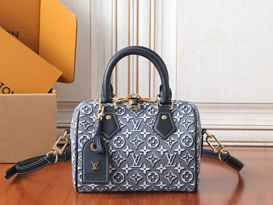 【 C01Dynamic chip】Top First List, Development of the original M2A ✨‼️Paragraph Speedy Bandoulière 20 The bag is a new color. Monogram Emblème Marking. The fabric is as delicate as embroidery., Leather address plate and metal locking.. A small configuration can accommodate the items, Cotton-based labels for Louis Vuitton. 20.5 x 13.5 x 12CM (Length x High x Kuan) Monogram Emblème Pattern Bring the fabric. The leather side of the cow. Cotton liner Metal Double zipper and lock. Inline bag Unable to deactivate nameplate Acceptable 6.7 Inches of smartphones, Headphones, Zippy The wallet and the key. France, Made in Spain or Italy, or manufactured in the United States using imported materials Shoulder belt.: Disableable, Adjustable Half a band.: 49.0 centimetres Half a length of the belt can be moved.: 54.0 centimetres Hand handle.: Hand handle.