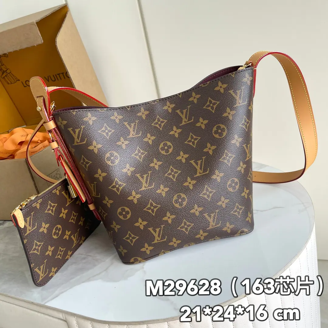 【 C01 Chip version】 Internal pricesP Paragraph: M29628 Original List Enhancement💪【I'm taking a background picture.】ParagraphAll In Medium handbags.Monogram The canvas shapes the bucket bag., It's a space that can accommodate everyday needs easily., And collect small items with a undismantled zipper bag., The glimmer locks and the classic nameplate show the details., ♪ Shoulder ♪, It's easy to pick up a hand or a hand.. Finely elegantly elegant., Light up the city.！Dimensions: 21 × 24 × 16 cm