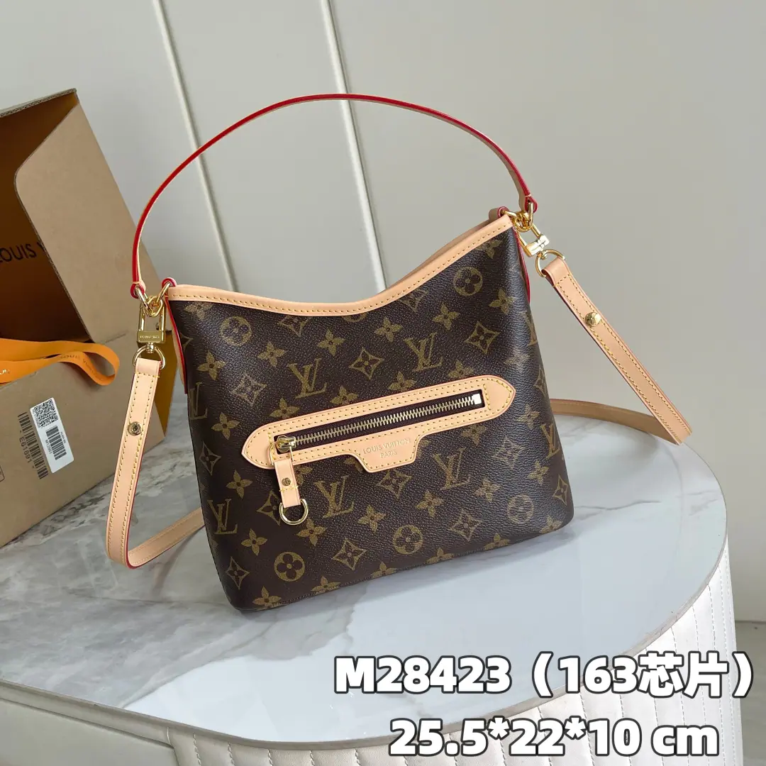 【 C01 Chip version】 Internal pricesP Paragraph: M28423, Original List Enhancement💪【I'm taking a background picture.】Paragraph Lineup BB The bag is a good thing., ♪ And through the seasons, forever ♪. Marker Monogram The canvas is on the edge of a fine leather., Portable Reciprocal Shoulder, To meet the needs of the slopes. The front bag is designed to be easy to pick up important objects with your hands., Adequate in-house space to accommodate daily requirements, And there are leftovers in the notebook., Dimensions: 25.5 x 22 x 10 centimetres(Length x High x Kuan)