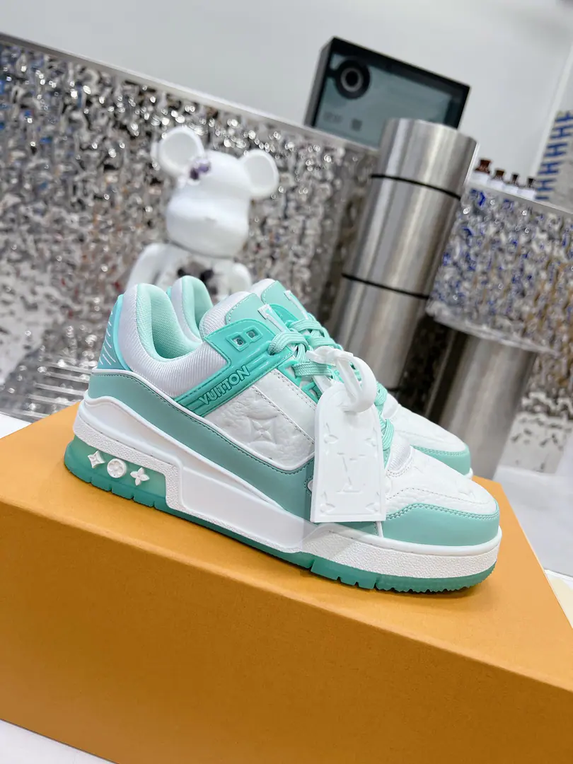 LVTop Version 2023New paragraph Repurchase QualityLV～Louis Vuitton.Lv TRAINERBest sneakers ever., Donkeys are pushing the new stuff., The network limits the use of binary basketball shoes.！The Ko gang is buying the original.1:1Precision Recompense, The details are invincible., Good faith., Import customized original cattle skin, Original consistent package approach, Details are 100% restored., Customize custom originals as one-formingTPUOtsumi!, Different from other homes., It's not gonna work without the original.！ Men and women35-40 39-45（46I'll make sure I don't change it.）