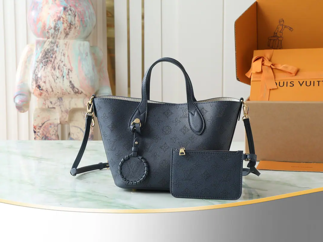 【Top First List It's so exclusive.】M14317Dark Blue/Empty Full bucket bag. Blossom Ys Small pocket. Paragraph Blossom YsThe little handbag is a classic colored leather of a flower piercing a puny cow., It's a simple display of a multi-faceted style.. Metals and LV Weaving decorations to show details, There's a zipper bag in the plentiful., Flexible intake of daily requirements and small objects. Dimensions: 20 x 12.5 x 20 centimetres