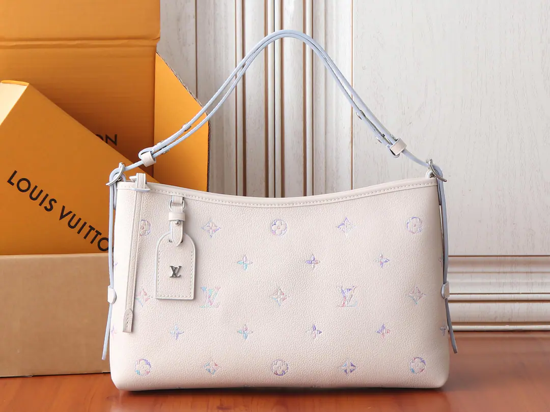 【 C01Dynamic chip】Top First List, Development of the original M2A ✨‼️Paragraph CarryAll The bag is in a elegant horizontal configuration. Monogram Empreinte Version, ♪ Take advantage of the day or the evening ♪. The leather mix is different for the color and Louis Vuitton. Link Marking, Shaping soft and gradient effects through dual processes. Wide capacity to accommodate daily requirements, Decoration nameplate can be removed as required. 36 x 19 x 10CM (Length x High x Kuan) Link Quartz Marking Skins of the oxen. The leather side of the cow. Microfibre liner Metal - We're going to pull the chain. Inline bag Unable to deactivate nameplate Acceptable 6.7 Inches of smartphones, Headphones, Zippy The wallet., Keys and lipstick. Shoulder belt.: Disableable, Adjustable Half a band.: 20.0 centimetres Half a length of the belt can be moved.: 45.0 centimetres