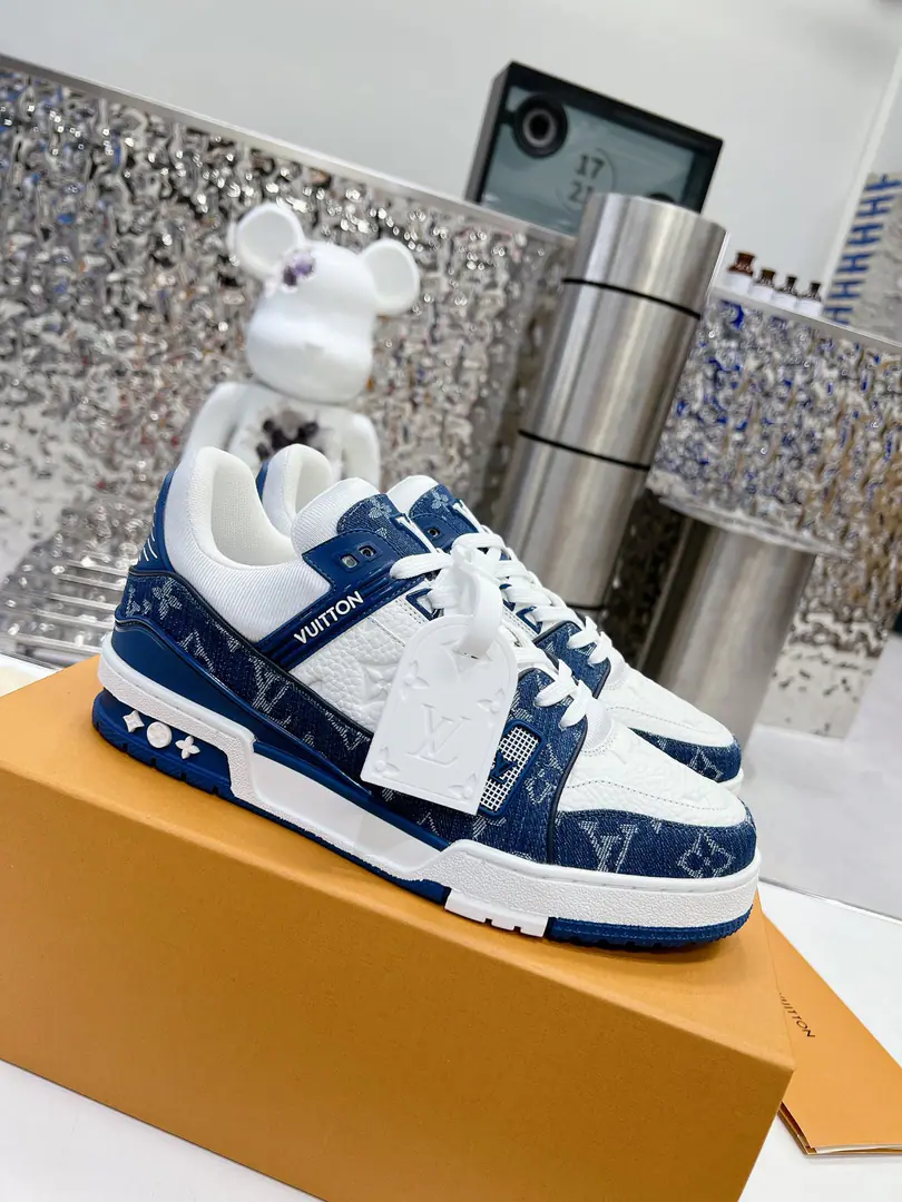 LVTop Version 2023New paragraph Repurchase QualityLV～Louis Vuitton.Lv TRAINERBest sneakers ever., Donkeys are pushing the new stuff., The network limits the use of binary basketball shoes.！The Ko gang is buying the original.1:1Precision Recompense, The details are invincible., Good faith., Import customized original cattle skin, Original consistent package approach, Details are 100% restored., Customize custom originals as one-formingTPUOtsumi!, Different from other homes., It's not gonna work without the original.！ Men and women35-40 39-45（46I'll make sure I don't change it.）