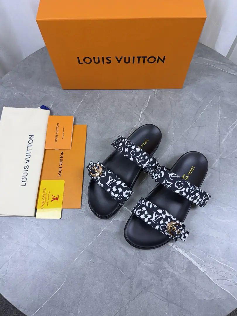 🌈LV | Louis Vuitton. ²⁰²³ 𝐬𝐬 🧡💚2026Spring and summer. Top Version‼️Original unamended The owner of the counter is making a new payment. Straw slippers New hardware.🆕 ❥Requisition level！It's a great sense of excellence.！A huge amount of money from domestic and international bloggers., Old and fashionable. The upper toe blew up.！The boss's push.★ ━━━━━ ЅᏇєєt ━━━━━ ▪️Shoe.: Original-made cow-coloured fabric ▪️Uchi.: Bulls. ▪️Otsumi!: Rubber high end base ▪️Shoes.: 35-46（46-45Custom without re-offer）Batch