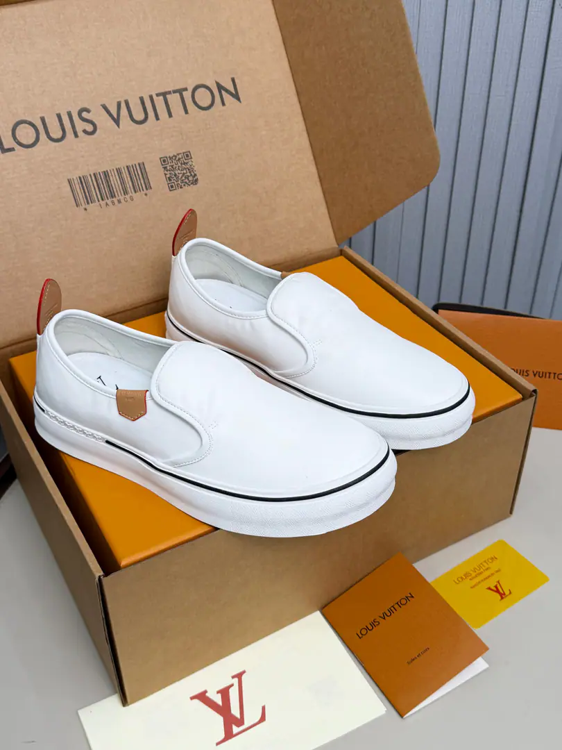 🔥🔥🔥LV 2027The new one is called Spring and Summer.CombiCo-design of the Fife. Remodel the colored old flower., Gravity, Snake., Shoes balance leisure and clothing, Crocodile tattoos., A colorful canvas shoe., Leopard tattoo, Gradient General size:39-46