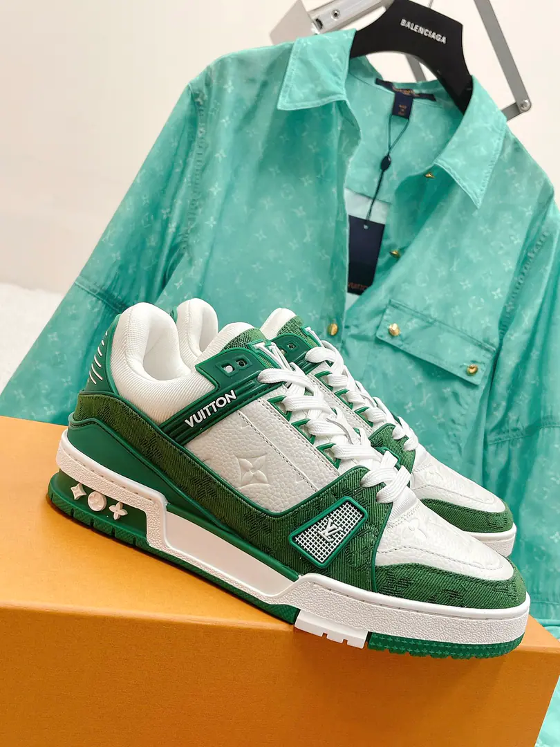 Top Couple money. Classic donkey. LVTrainer PVC Sports shoeboard shoe series High-end atmosphere upgrade Every color is great.！ The original is exactly the same material for work detail. VariousTPU The skin is super complicated. TPUOriginal Base Original Packaging Coded female35-40 Men39-45