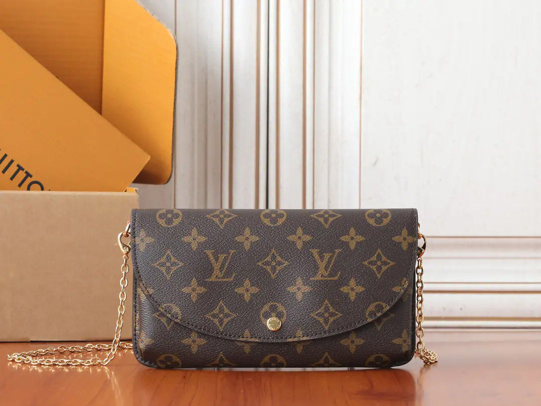 【 C01Dynamic chip】Top First List, Development of the original M27242✨‼️Paragraph Wallet On Chain Trotter The bags are symbolic. Monogram canvas and VVN The brand of the hymns., I'll borrow it again. Félicie Chains bright and elegantly designed, I'll give Morden a better choice.. Three-in-one, with a disassembly partition., Use either individually or in combination. 21.5 x 12.5 x 3CM (Length x High x Kuan) Monogram Tiled canvas. The leather side of the cow. Microfibre liner Metal Press button cut. Dismantled zippers have card laminates and post-address bags The unplugged mobile phone bag is equipped with buttons and post-address bags. - You can take smartphones., Passport, Card, Money and coins. Chain: Disableable Half a chain.: 53.0 centimetres