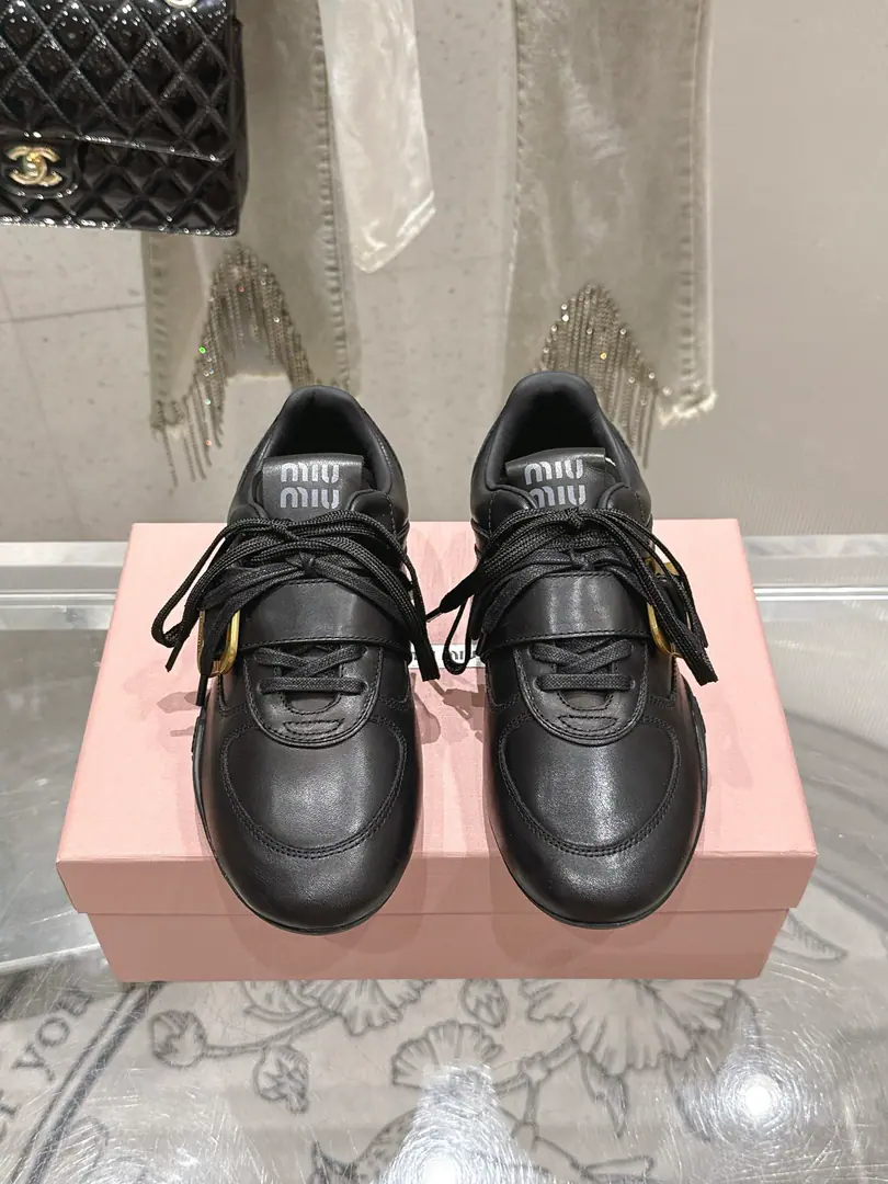 🏧𝐌𝐢𝐮𝐌𝐢𝐮Top Quality The new one.｜I'll make old driving shoes.！ It's a perfect American relic of leisure sports shoes.～ The upper foot is so nice and comfortable.💯A fine, pure handmade one.. The original is colored cow-coloured flour. Uchi./A foot-skin. I'm comfortable with air. ZP- The rubber floor. Slipperproof grinding. Size: 35-40 [40.41Custom]