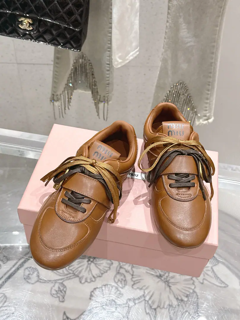 🏧𝐌𝐢𝐮𝐌𝐢𝐮Top Quality The new one.｜I'll make old driving shoes.！ It's a perfect American relic of leisure sports shoes.～ The upper foot is so nice and comfortable.💯A fine, pure handmade one.. The original is colored cow-coloured flour. Uchi./A foot-skin. I'm comfortable with air. ZP- The rubber floor. Slipperproof grinding. Size: 35-40 [40.41Custom]