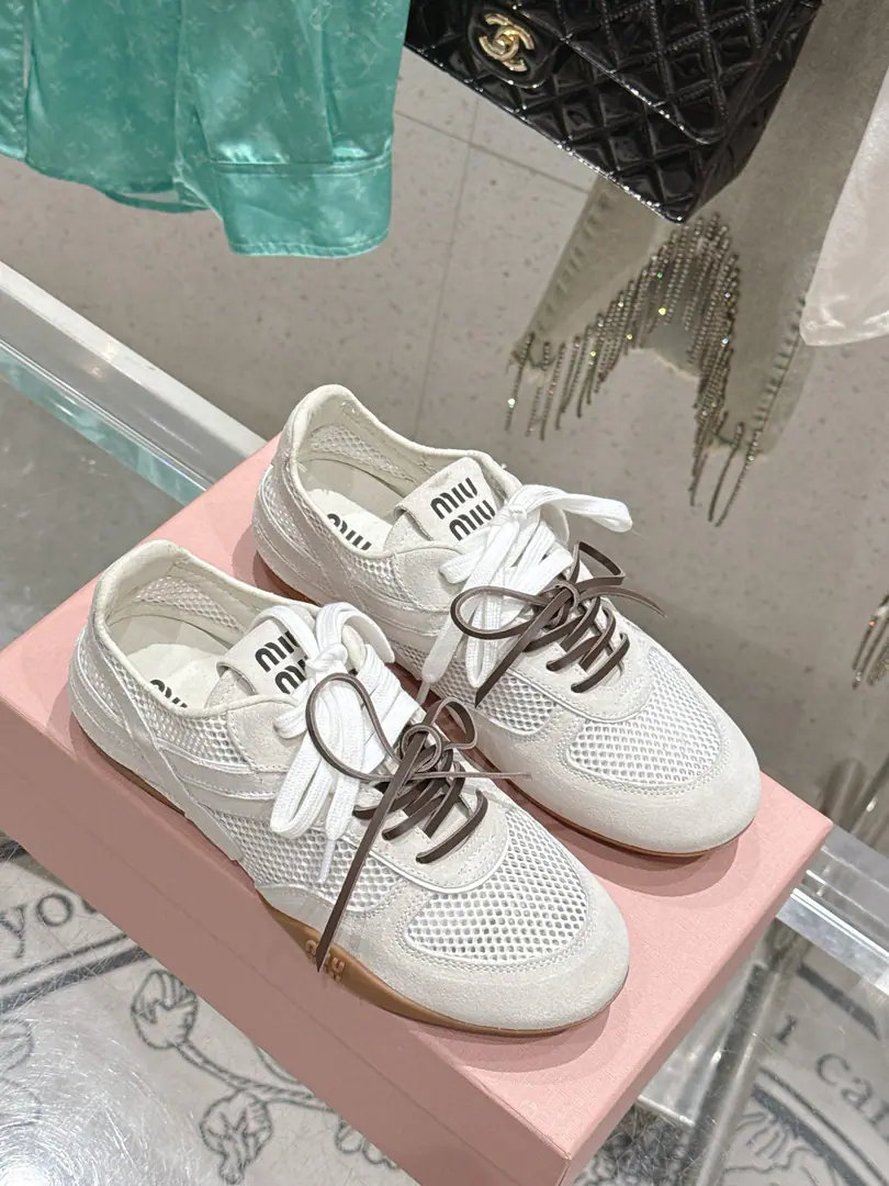 🏧𝐌𝐢𝐮𝐌𝐢𝐮Mu Mu Shinji's wearing a free-ass shoes.～Top Version This year's main push. Old fashions from the beginning. Jane's Advanced Make it work. The upper foot is very comfortable., Income required for the year！ The shoe face is imported with anti-emplesive cow skin.+Airnet. The original air fabric in the inside. Original version of skating tape. Size35-39（40Make a reservation.）